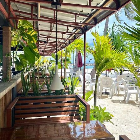 Hotel Leisure Boutique Maafushi 维尼家 Esterno foto
